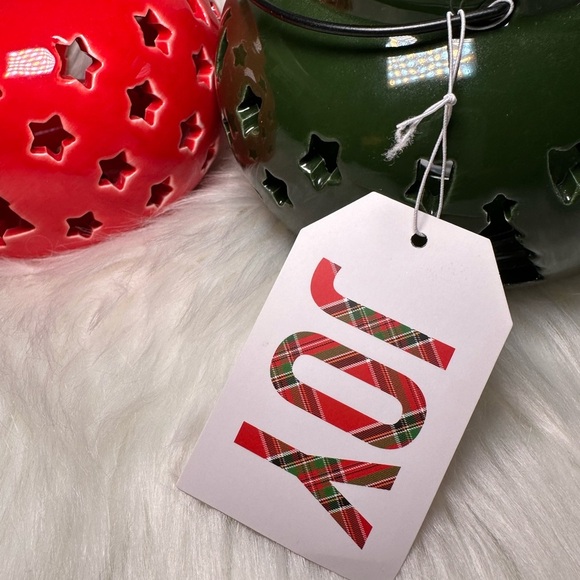 Ceramic Winter Green Christmas Tree Candle Lantern LED - Picture 4 of 5